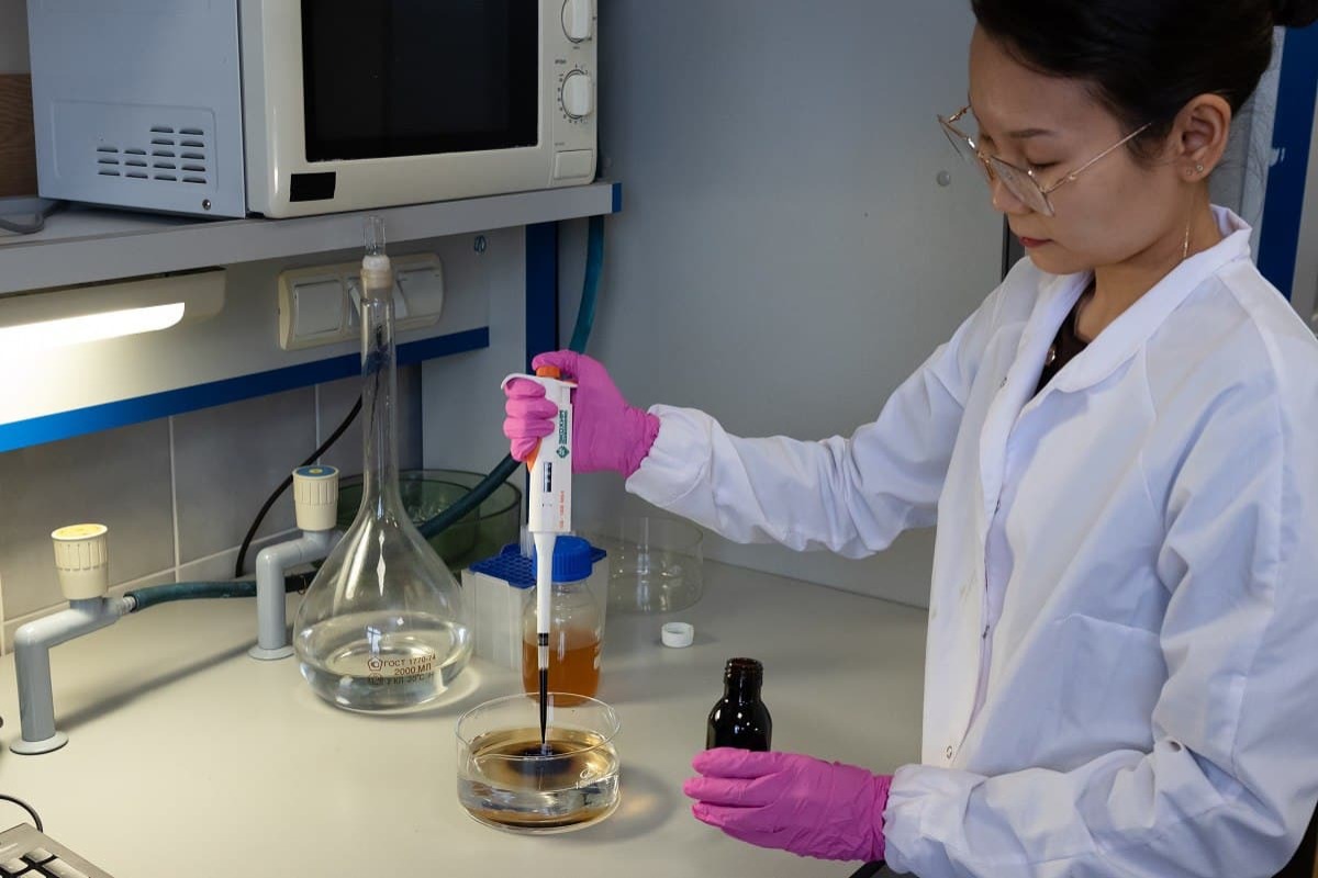 Учёные создали безопасный реагент для ликвидации нефтяной плёнки в тёплых морях